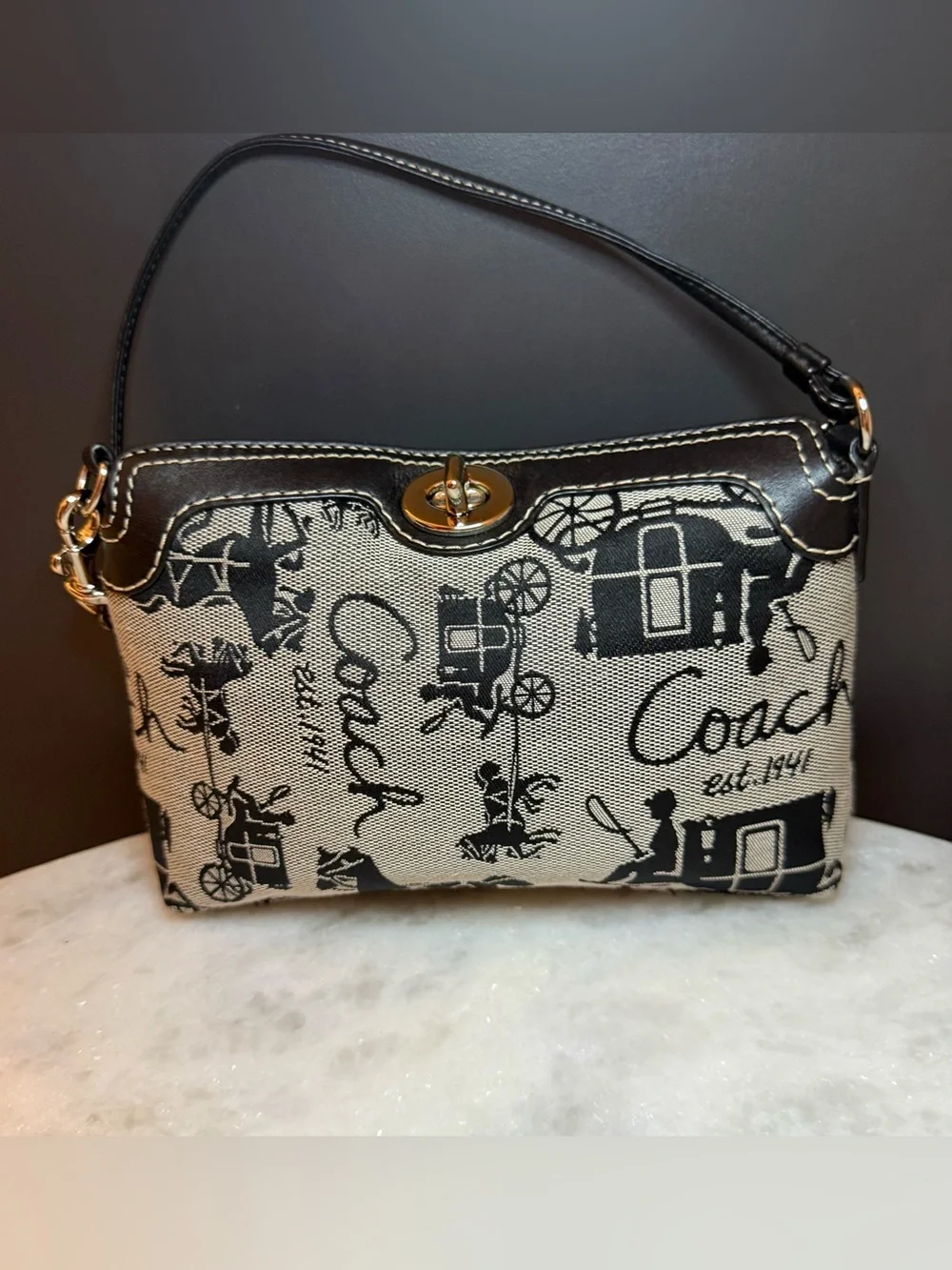 Rare Vintage Coach Horse &  Carriage Jaquard Turnlock Wristlet Mini Bag